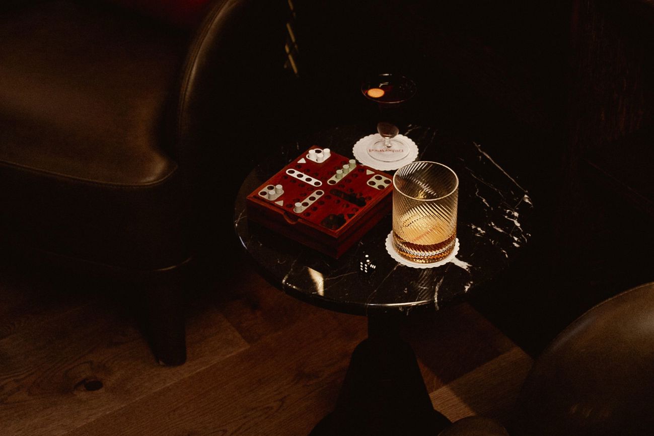 Games and drink in the snug - Francis Hotel