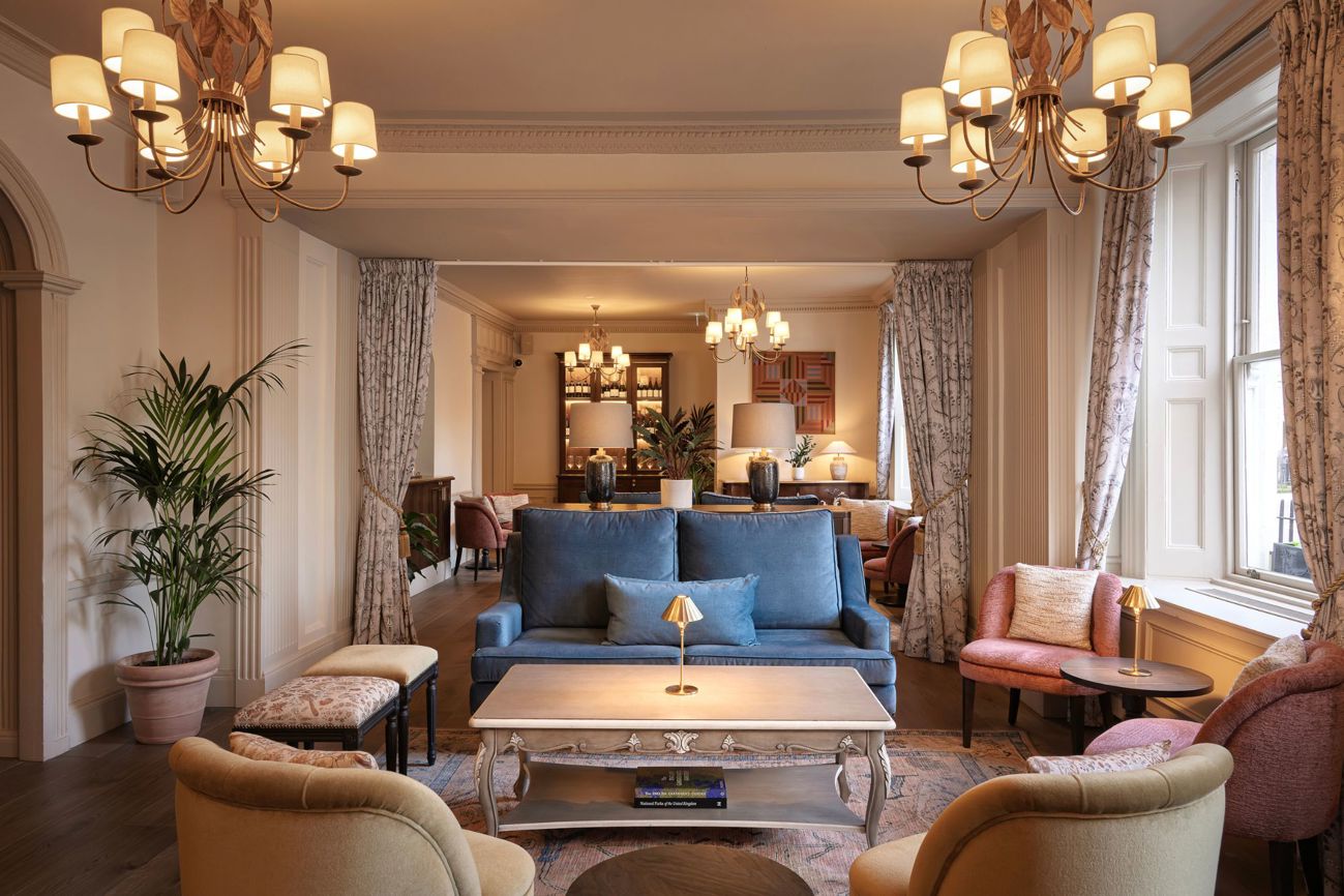 Lounge at Francis Hotel