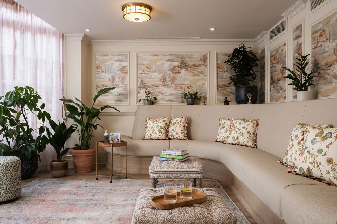 Francis Hotel Bath spa lounge