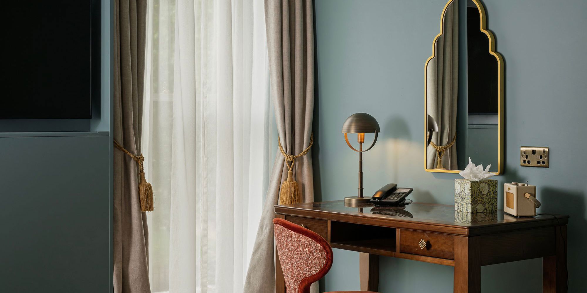Francis Hotel Bath bedrooms