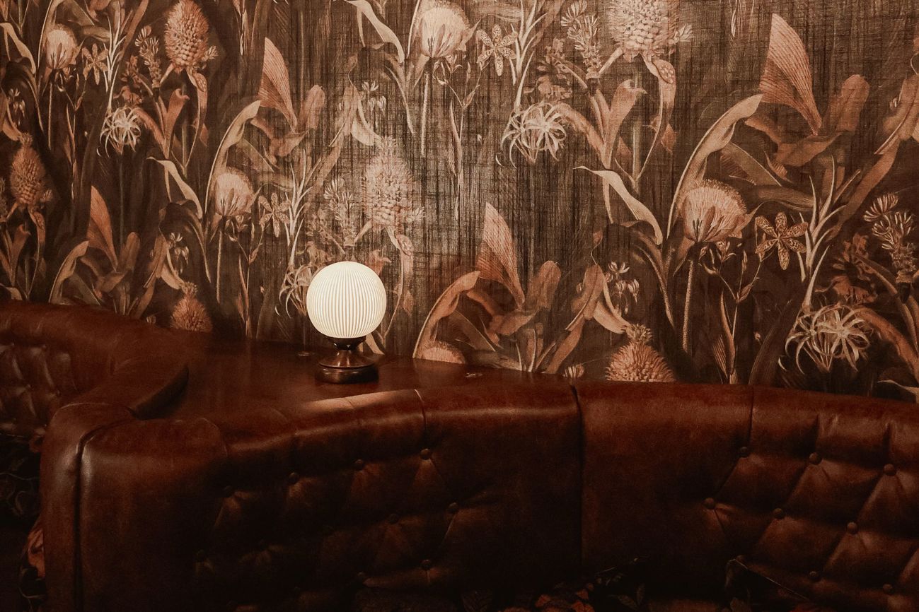 The Snug - Residents Lounge - Francis Hotel