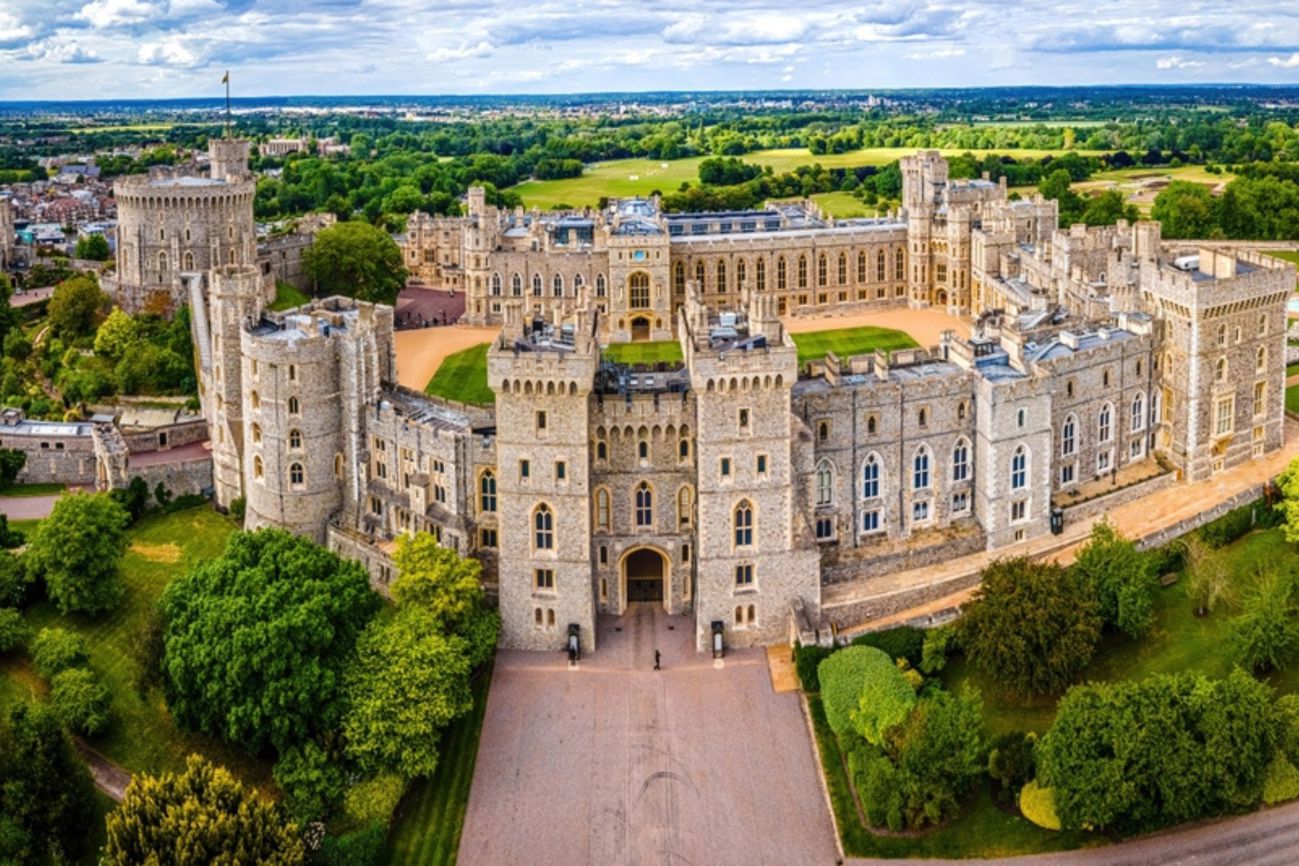 The Castle Hotel Windsor castle