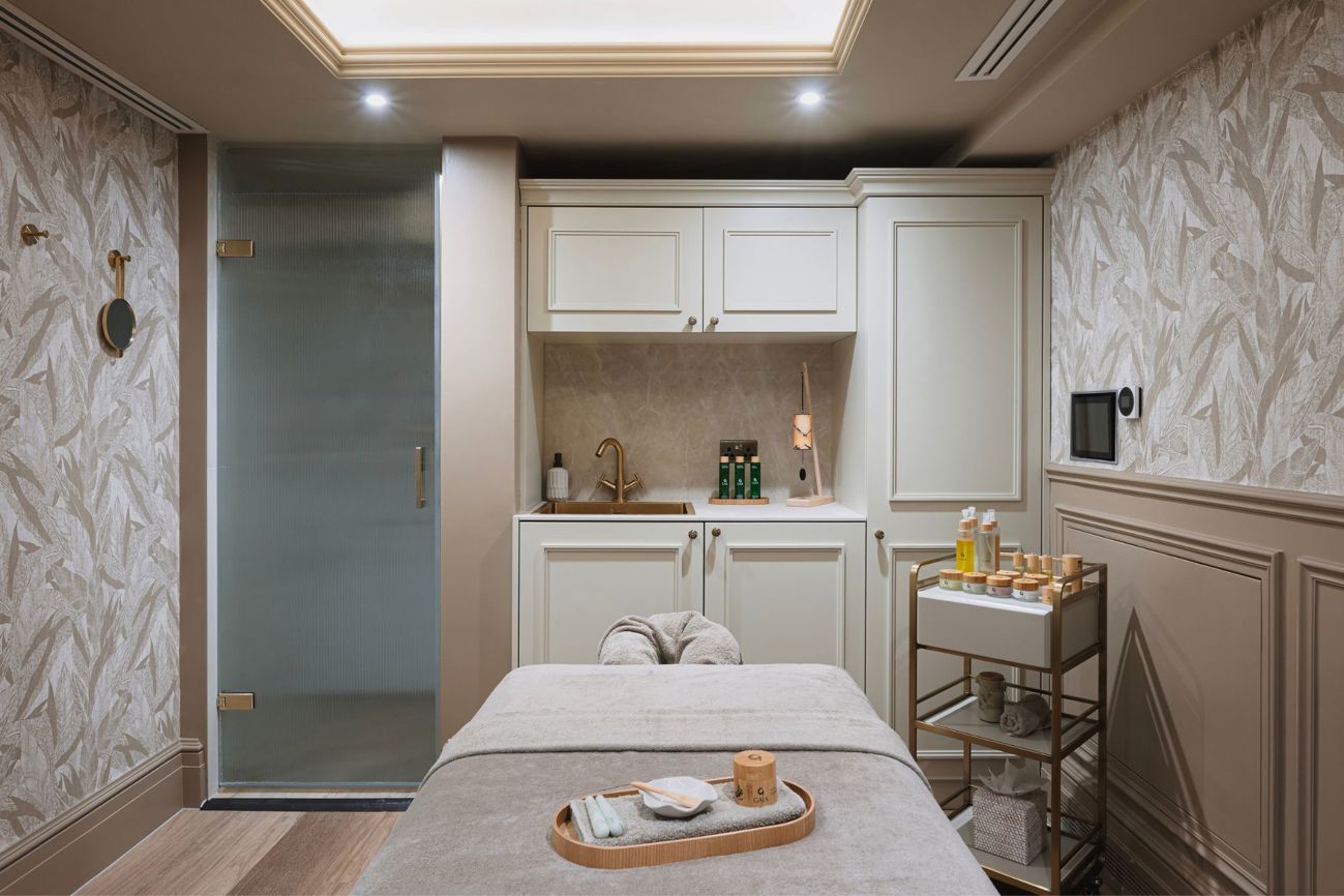 Francis Hotel Bath spa treatment room